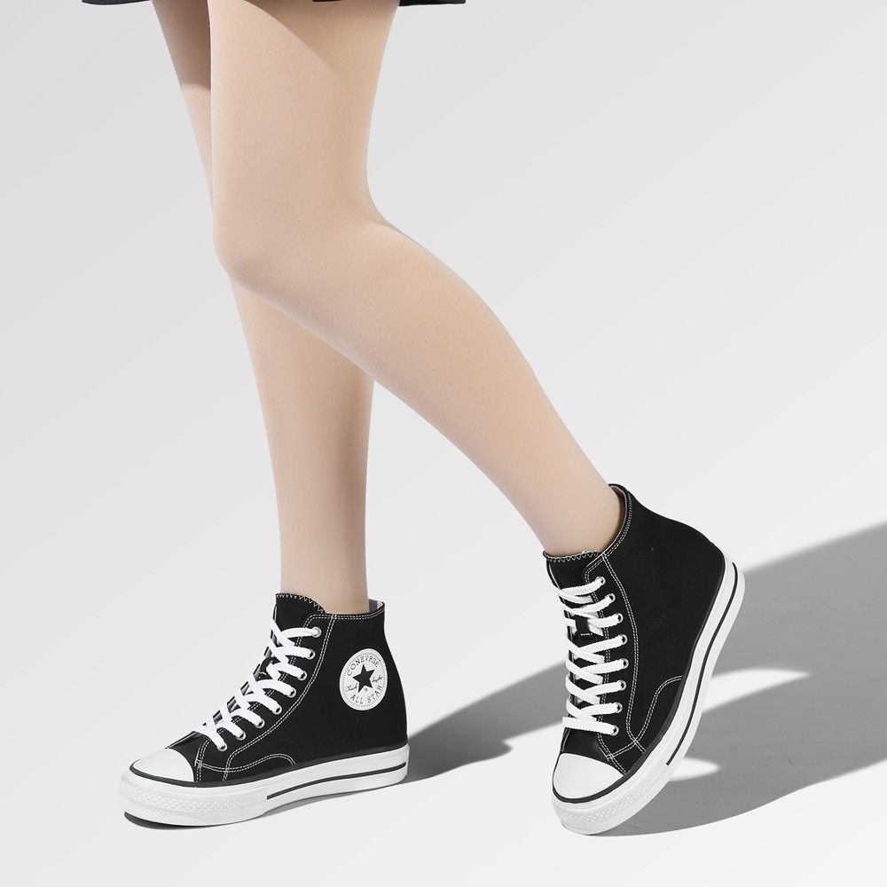 Zapatos con alzas para mujer - Zapatillas altas de lona negras con cuña de 6 cm/2,36 pulgadas