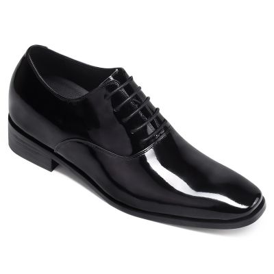 CMR CHAMARIPA Zapatos de esmoquin con alza  negros brillantes de charol, que aumentan la estatura 7 cm
