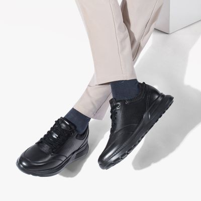 CMR CHAMARIPA Zapatillas con tacón oculto para aumentar la estatura - Zapatillas casuales negras para hombre de 7 cm