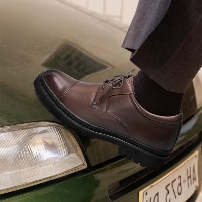 CMR CHAMARIPA Zapatos de vestir con alzas para hombre | Derby de piel marrón claro con puntera 9 CM