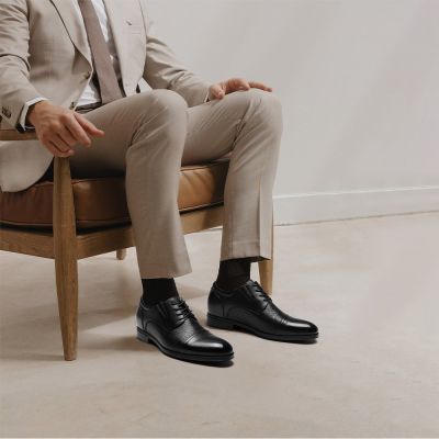 CMR CHAMARIPA Zapatos con alzas para hombre | Derby de punta reforzada en cuero negro 7 cm